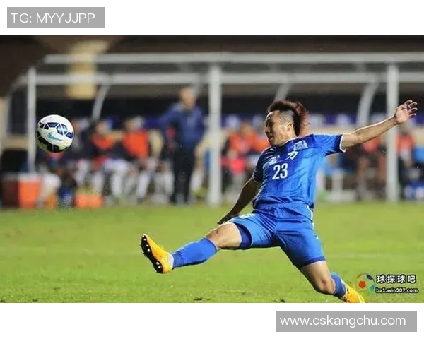 广州富力与鲁能23强强对决期待精彩瞬间揭开新赛季战幕 广州富力与鲁能23强强对决期待精彩瞬间揭开新赛季战幕